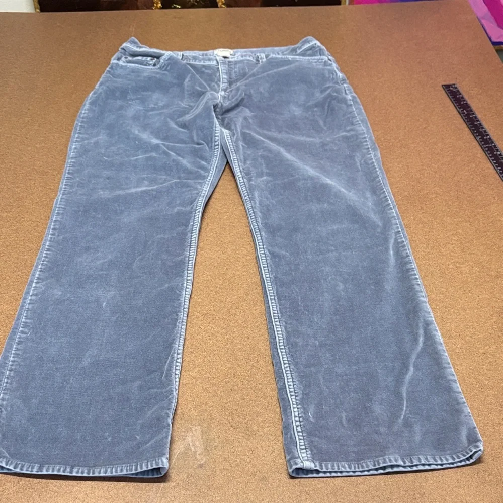 L.L. Bean Women's Light Grey crushed velvet feel Straight Leg Jeans 12 Tall